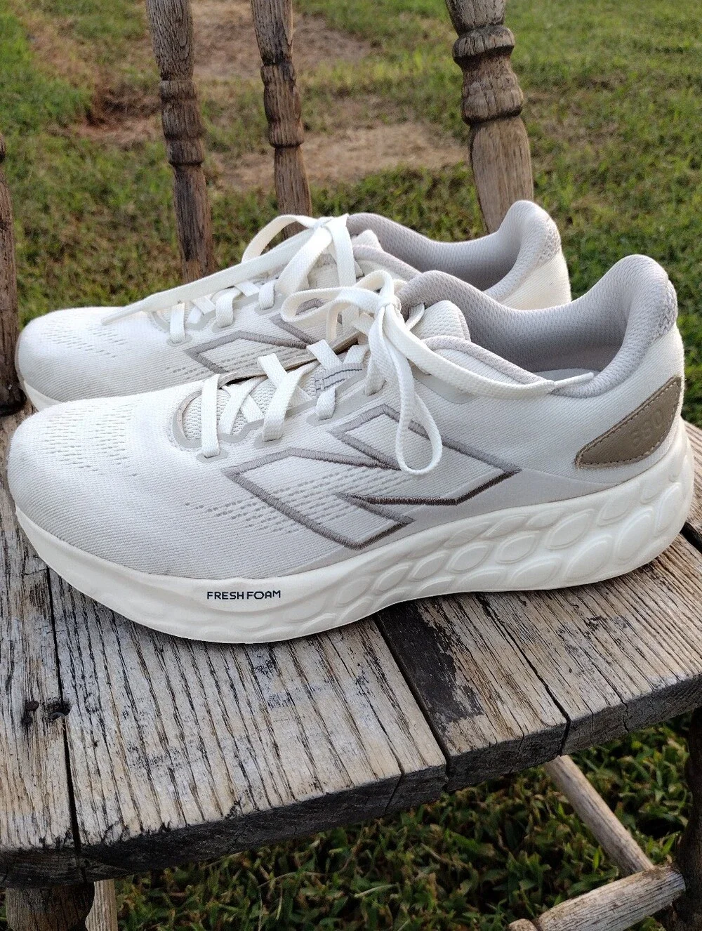 NB Fresh Foam 680 Size 9 Women
